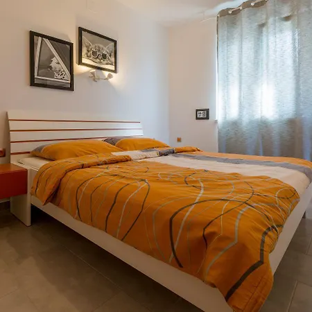 Atemberaubendes Nur 100 Meter Zum Mit Sauna, Rooftop, Meerblick Apartment