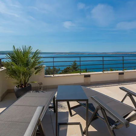Atemberaubendes Nur 100 Meter Zum Mit Sauna, Rooftop, Meerblick * Dramalj