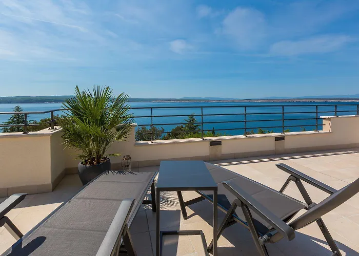 Atemberaubendes Nur 100 Meter Zum Mit Sauna, Rooftop, Meerblick * Dramalj