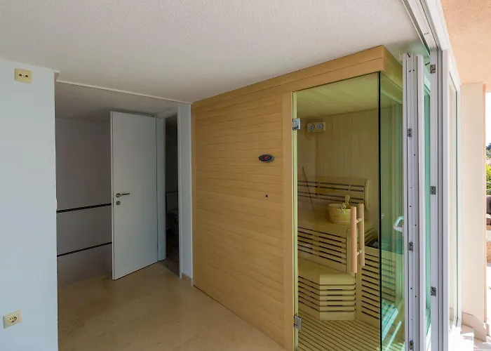 Atemberaubendes Nur 100 Meter Zum Mit Sauna, Rooftop, Meerblick * Dramalj