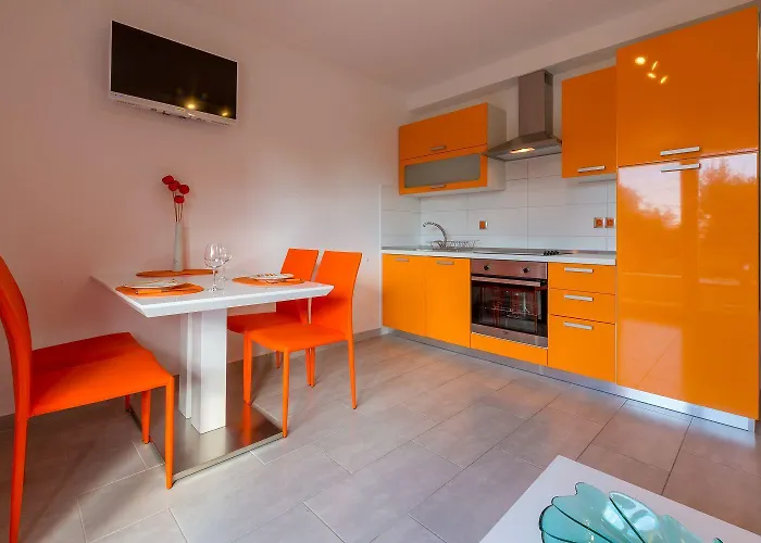 Apartment Atemberaubendes Nur 100 Meter Zum Mit Sauna, Rooftop, Meerblick *