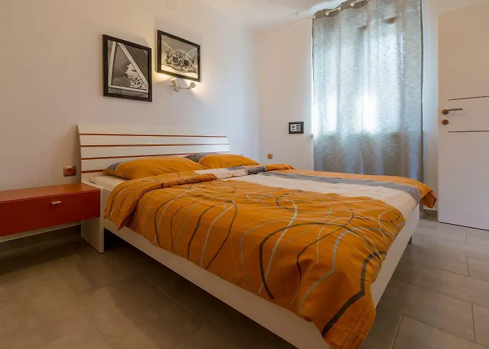 Atemberaubendes Nur 100 Meter Zum Mit Sauna, Rooftop, Meerblick Apartment